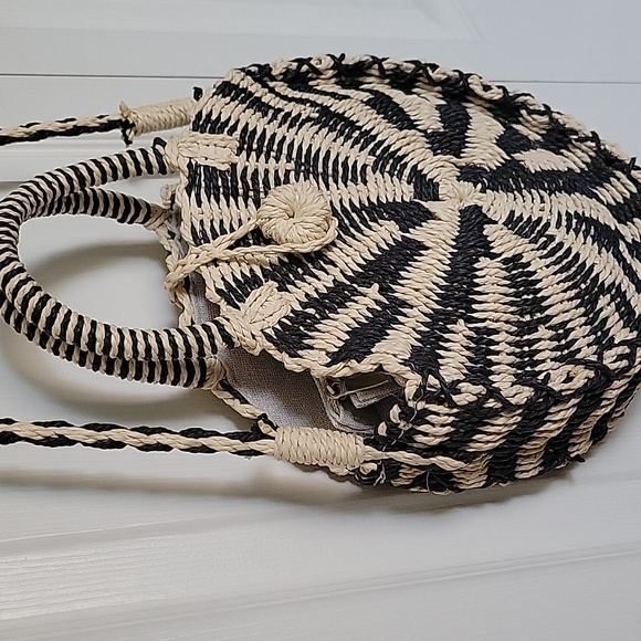 Sole Society | Round Boho Weaved Purse - Picture 9 of 12